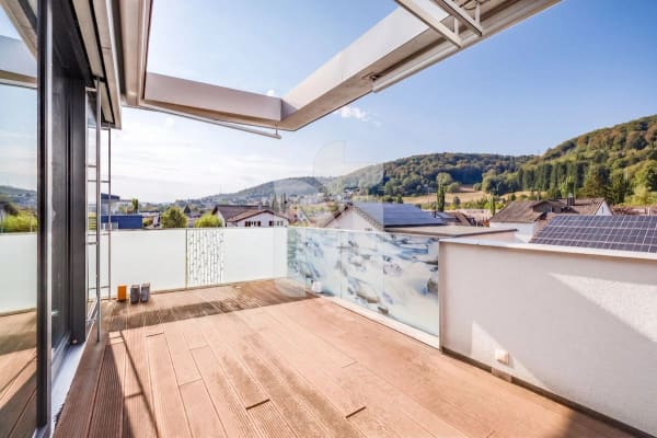 Immobilie in Stein Ag - Exklusive Attikawohnung mit direktem Liftzugang, grosszügiger Terrasse, traumhafter Weitsicht und zwei Tiefgaragenplätzen - Bild 2