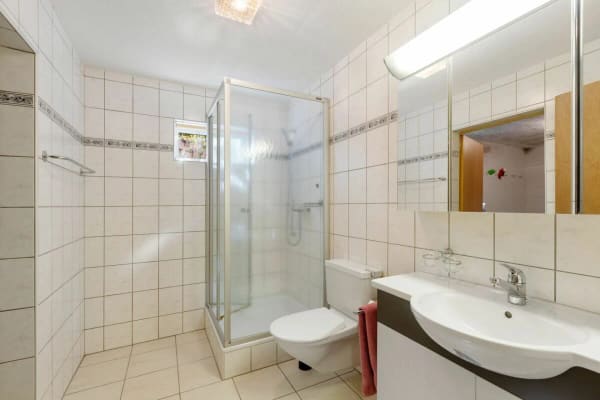 Immobilie in Gächlingen - Grosszügiges 6½-Zimmer-Einfamilienhaus mit Doppelgarage - Bild 4