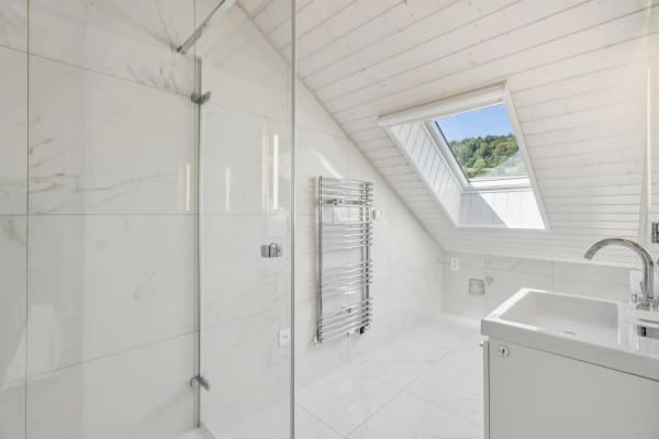 Immobilie in Mont-la-ville - Ã‰lÃ©gant appartement avec mezzanine et panorama exceptionnel sur le lac - Bild 12