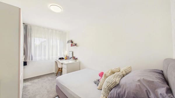 Immobilie in Wettingen - Komfortable 4.5-Zimmer-Wohnung mit praktischer Raumaufteilung - Bild 11
