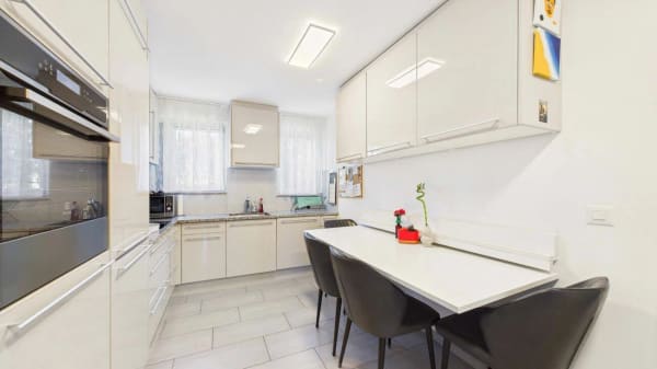 Immobilie in Wettingen - Komfortable 4.5-Zimmer-Wohnung mit praktischer Raumaufteilung - Bild 5