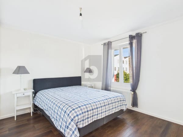 Immobilie in St-prex - BELLE VILLA RÉNOVÉE AVEC 3 APPARTEMENTS ET JARDIN - Bild 2
