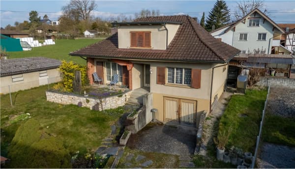 Immobilie in Koppigen - Renovationsbedürftiges Einfamilienhaus in Koppigen - Bild 1