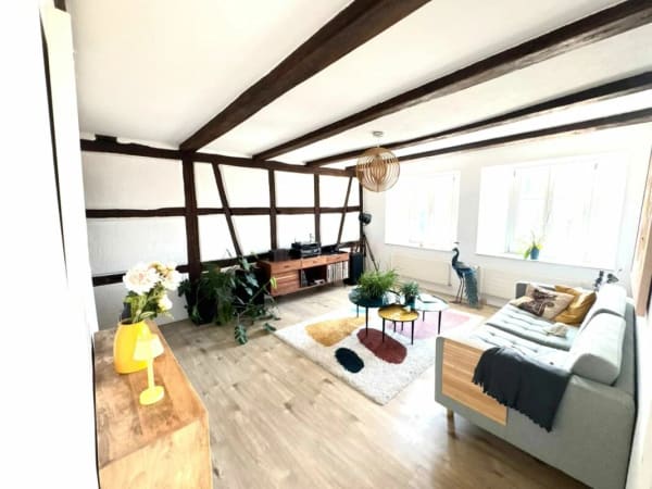 Immobilie in Dörflingen - Renovierte 4.5-Zimmer-Wohnung mit Eigengarten und Wintergarten - Bild 1