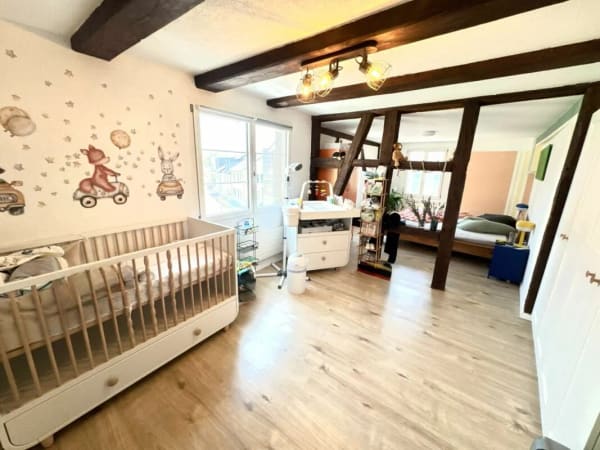 Immobilie in Dörflingen - Renovierte 4.5-Zimmer-Wohnung mit Eigengarten und Wintergarten - Bild 6