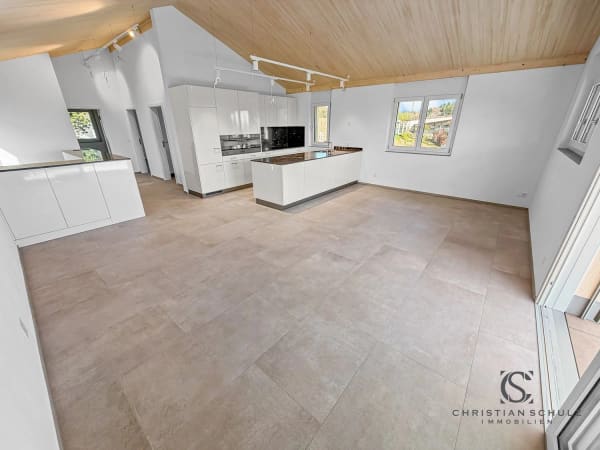 Immobilie in Raperswilen - Hochwertiges Neubau-Einfamilienhaus - niedrige Nebenkosten & durchdacht geplant - Bild 1