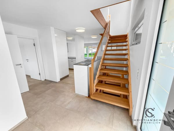Immobilie in Raperswilen - Traumhafte Aussicht - Neubau-Einfamilienhaus in Helsighausen (TG) â€“ modern & energieeffizient - Bild 1