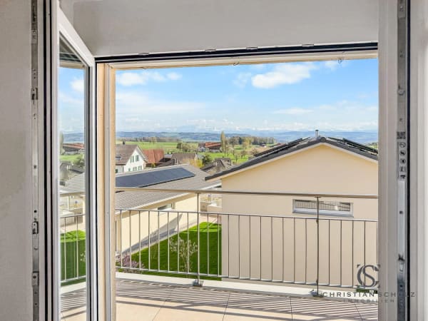 Immobilie in Raperswilen - Traumhafte Aussicht - Neubau-Einfamilienhaus in Helsighausen (TG) â€“ modern & energieeffizient - Bild 14