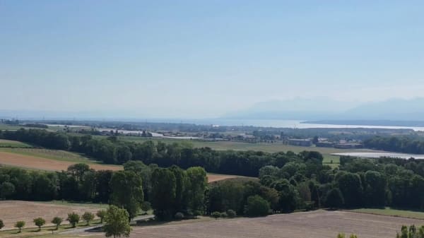 Immobilie in La Rippe - co-exclusivité: Attique en duplex de 275 m² à La Rippe (10' de Nyon) - Bild 10