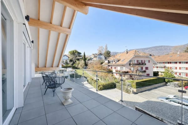 Immobilie in La Rippe - co-exclusivité: Attique en duplex de 275 m² à La Rippe (10' de Nyon) - Bild 8