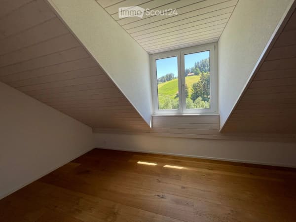 Immobilie in Dicken - Wohnen mit Charme: Exklusive 4.5-Zimmer-Maisonettewohnung - Bild 6