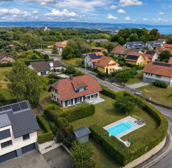 Immobilie in Denens - Maison individuelle de 7.5 piÃ¨ces               Beau jardin avec piscine - Bild 1