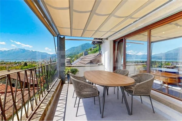 Immobilie in Gordola - Affascinante casa ticinese con vista lago - Bild 0