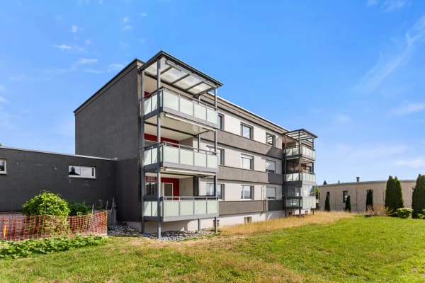 Immobilie in Flawil - Sonnige Aussichten auf zwei Balkonen - Bild 1
