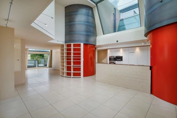 Immobilie in Adliswil - Grosse, moderne 6.5 Zimmer-Wohnung - Bild 0