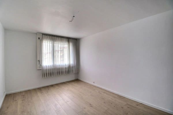 Immobilie in Chailly-montreux - OPPORTUNITE: APPARTEMENT DE 4,5 PIECES LIBRE DE SUITE AVEC ARRETS DE BUS A PROXIMITE - Bild 8