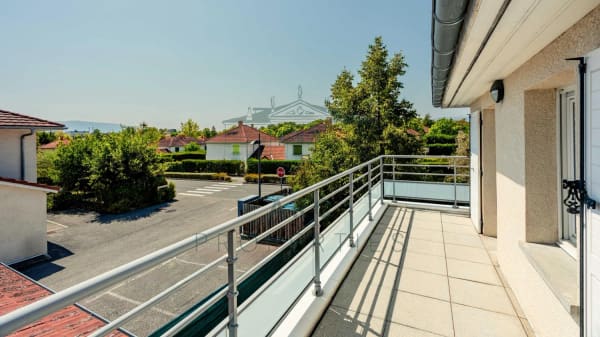 Immobilie in Meyrin - PRÃ‰VESSIN-MOÃ‹NS - MAISON AVEC JARDINS AUX PORTES DE GENÃˆVE - Bild 1