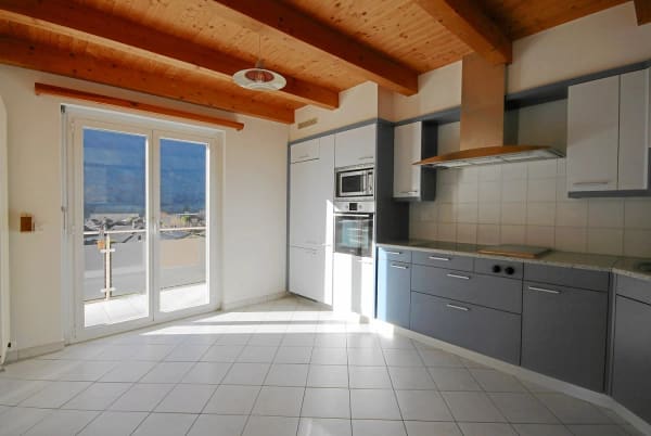 Immobilie in Maggia - 5.5-Zimmer-Maisonette-Eigentumswohnung mit Mansarde und schöner Bergsicht - Bild 8