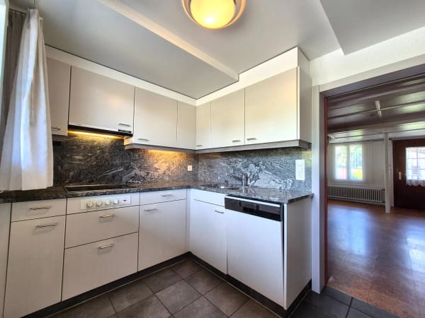 Immobilie in Biglen - Charmantes 6.5-Zimmer Doppeleinfamilienhaus mit Altbau-Flair in Biglen - Bild 7