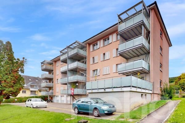 Immobilie in Weinfelden - GrosszÃ¼gige 6.5 Zi-Wohnung auf eigener ganzer Etage! - Bild 0
