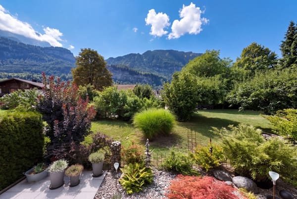 Immobilie in Meiringen - Familienfreundliche 5.5-Zimmer-Gartenwohnung - zentral in Meiringen - Bild 0