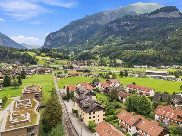Immobilie in Meiringen - Familienfreundliche 5.5-Zimmer-Gartenwohnung - zentral in Meiringen - Bild 2