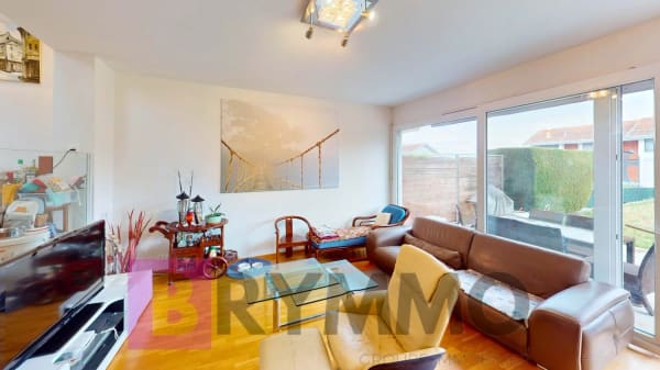 Immobilie in Mont-sur-rolle - Belle échappée sur le lac pour cette maison familiale d’angle à Mont-sur-Rolle - Bild 5