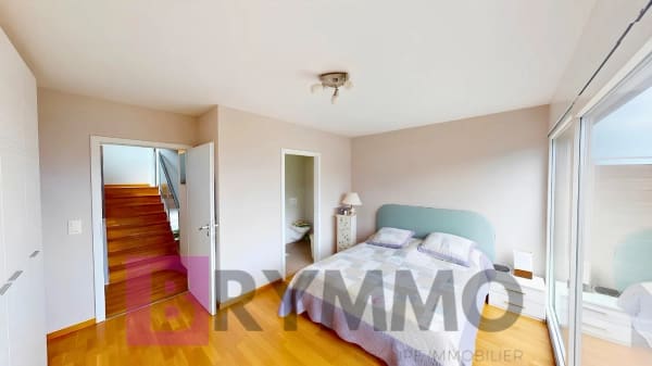 Immobilie in Mont-sur-rolle - Belle échappée sur le lac pour cette maison familiale d’angle à Mont-sur-Rolle - Bild 9