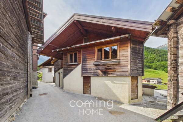 Immobilie in Unterems - Alpines Zweifamilienhaus mit Panoramablick, Terrassen, Stall und Doppelgarage - Unterems - Bild 13