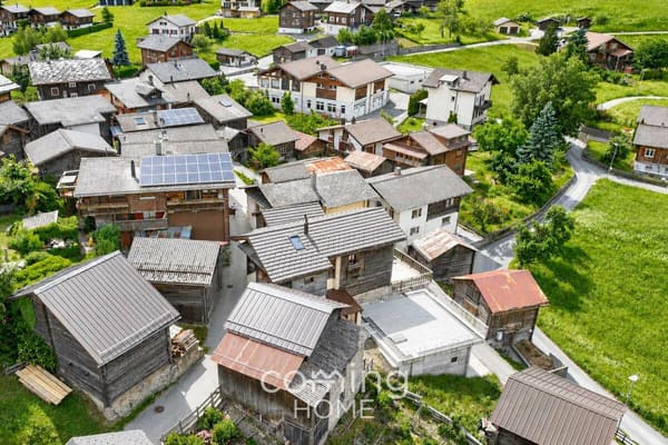 Immobilie in Unterems - Alpines Zweifamilienhaus mit Panoramablick, Terrassen, Stall und Doppelgarage - Unterems - Bild 15