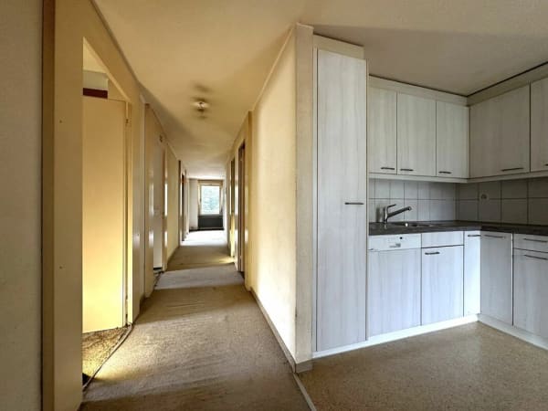 Immobilie in Glarus - 4.5 Zimmer-Wohnung mit Autoabstellplatz - Bild 3