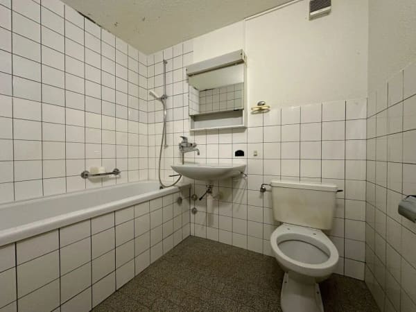 Immobilie in Glarus - 4.5 Zimmer-Wohnung mit Autoabstellplatz - Bild 7