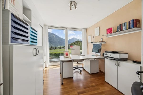 Immobilie in Riedern - Wohntraum mit Pool und Bergsicht - Bild 9
