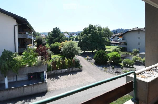 Immobilie in Bäriswil Be - Grosszügige 6.5-Zimmer-Galerie-Wohnung mit Kamin und Einstellhallenplatz in Bäriswil - Bild 11