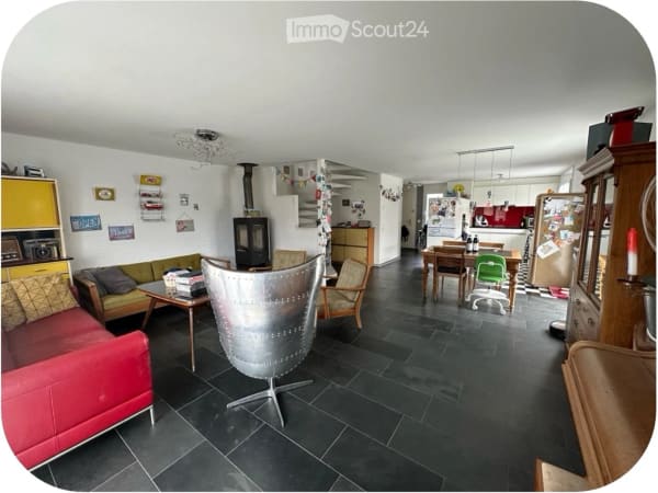 Immobilie in Rüegsauschachen - 4,5-Zimmer-Maisonette-Wohnung mit Galerie, Gartenanteil und Autounterstand – Rüegsauschachen - Bild 6
