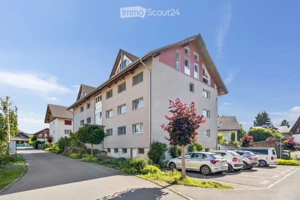 Immobilie in Schwarzenburg - Zentral wohnen, einziehen und wohlfühlen – 4.5-Zimmer-Dachwohnung mit Galerie - Bild 16