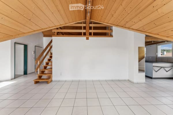 Immobilie in Schwarzenburg - Zentral wohnen, einziehen und wohlfühlen – 4.5-Zimmer-Dachwohnung mit Galerie - Bild 5