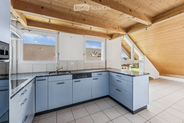 Immobilie in Schwarzenburg - Zentral wohnen, einziehen und wohlfühlen – 4.5-Zimmer-Dachwohnung mit Galerie - Bild 7