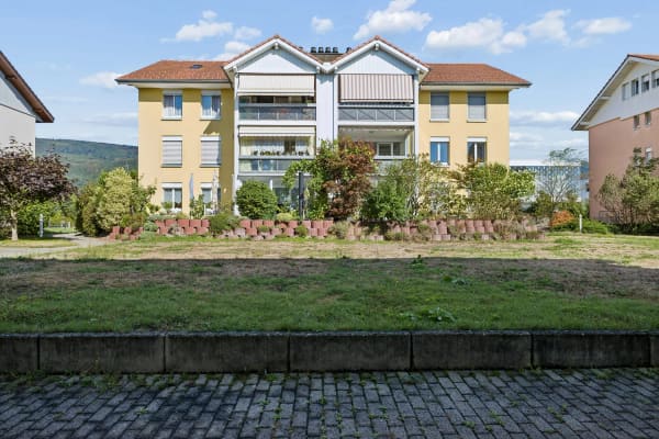 Immobilie in Niederbuchsiten - 4.5-Zimmer-Wohnung mit Cheminée und drei Parkplätzen - Bild 0