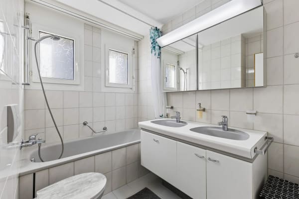 Immobilie in Niederbuchsiten - 4.5-Zimmer-Wohnung mit Cheminée und drei Parkplätzen - Bild 10
