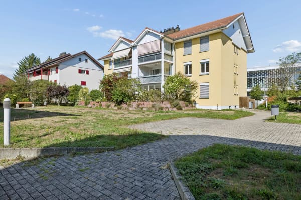 Immobilie in Niederbuchsiten - 4.5-Zimmer-Wohnung mit Cheminée und drei Parkplätzen - Bild 11