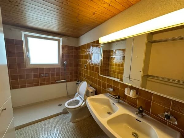 Immobilie in Dürnten - Charmantes 5.5-Zimmer-Terrassenhaus mit traumhafter Aussicht - Bild 7