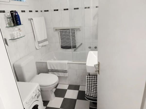 Immobilie in Ascona - 2.5 locali con terrazza, camino e piscina interna â€“ anche residenza secondaria - Bild 4