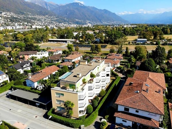 Immobilie in Ascona - 2.5 locali con terrazza, camino e piscina interna â€“ anche residenza secondaria - Bild 9