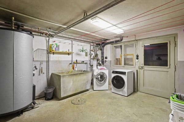 Immobilie in Uetendorf - Zweifamilienhaus: Viel Platz, viel Potential - Bild 21