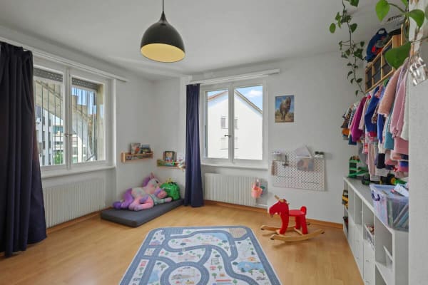 Immobilie in Uetendorf - Zweifamilienhaus: Viel Platz, viel Potential - Bild 9