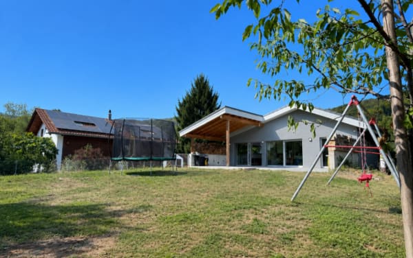 Immobilie in Büren So - GrosszÃ¼giges 7.5-Zimmer-Einfamilienhaus mit Einliegerwohnung und traumhafter Aussicht - Bild 0