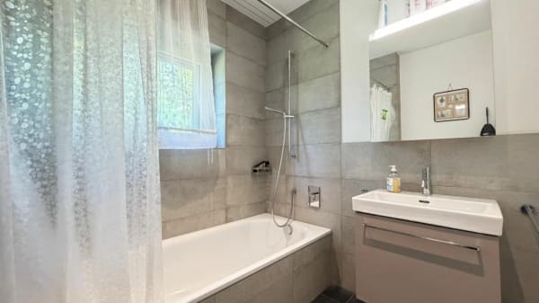 Immobilie in Büren So - GrosszÃ¼giges 7.5-Zimmer-Einfamilienhaus mit Einliegerwohnung und traumhafter Aussicht - Bild 11
