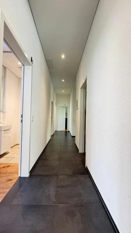 Immobilie in Büren So - GrosszÃ¼giges 7.5-Zimmer-Einfamilienhaus mit Einliegerwohnung und traumhafter Aussicht - Bild 6