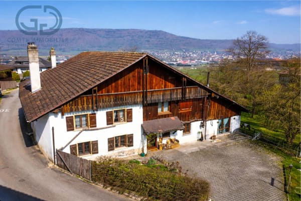 Immobilie in Rossemaison - Ancienne ferme rénovée avec écurie et terrain - Bild 1